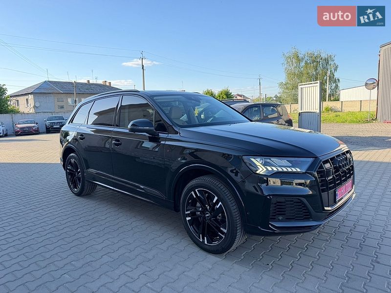 Позашляховик / Кросовер Audi Q7 2023 в Луцьку