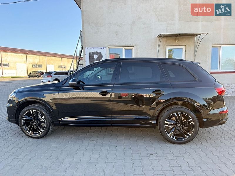 Внедорожник / Кроссовер Audi Q7 2023 в Луцке