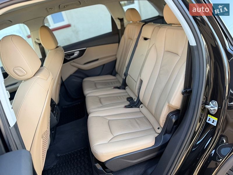 Внедорожник / Кроссовер Audi Q7 2023 в Луцке