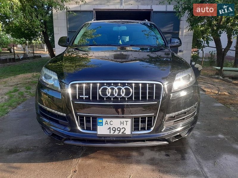 Внедорожник / Кроссовер Audi Q7 2015 в Владимире