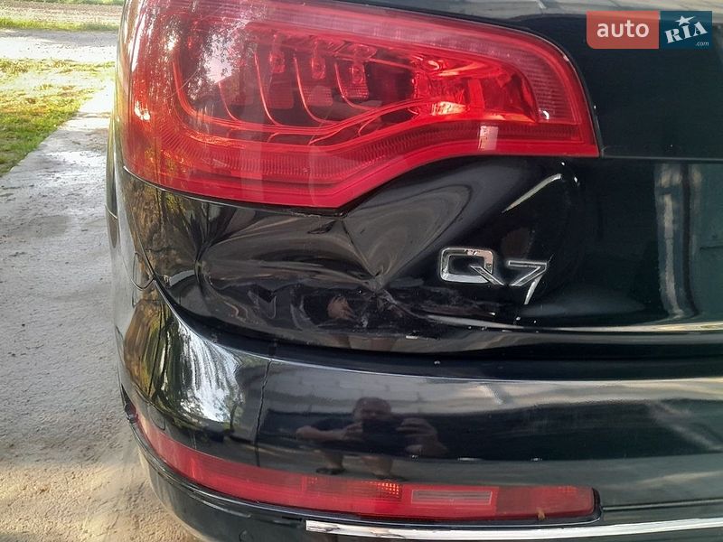 Внедорожник / Кроссовер Audi Q7 2015 в Владимире
