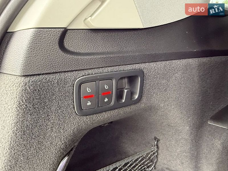 Внедорожник / Кроссовер Audi Q7 2018 в Киеве