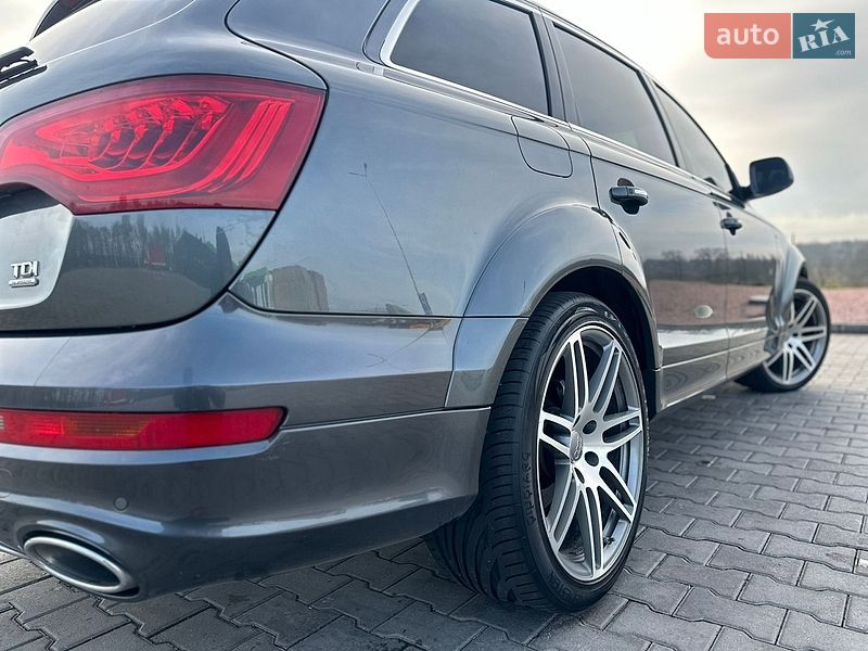 Внедорожник / Кроссовер Audi Q7 2015 в Виннице