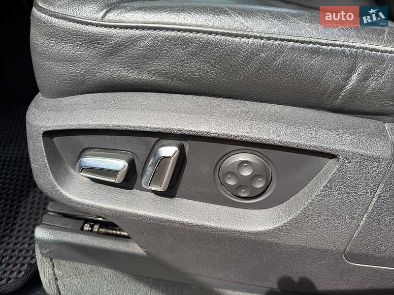 Внедорожник / Кроссовер Audi Q7 2013 в Камне-Каширском