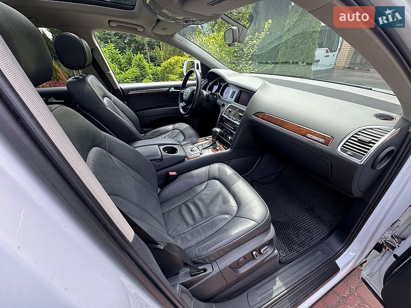 Внедорожник / Кроссовер Audi Q7 2013 в Камне-Каширском