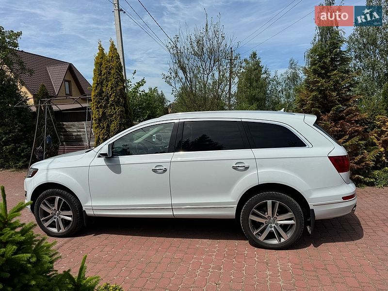 Внедорожник / Кроссовер Audi Q7 2013 в Камне-Каширском