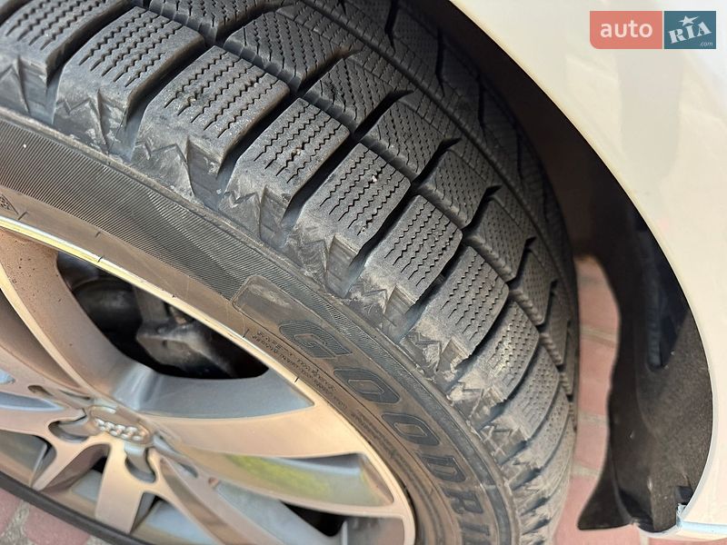 Внедорожник / Кроссовер Audi Q7 2013 в Камне-Каширском