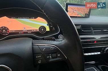 Позашляховик / Кросовер Audi Q7 2017 в Мукачевому