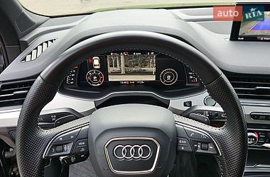 Внедорожник / Кроссовер Audi Q7 2015 в Киеве