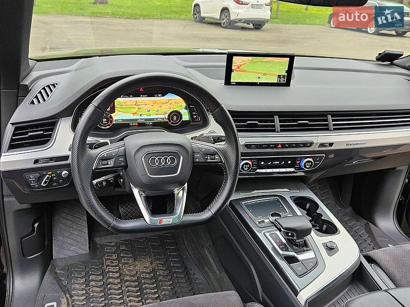 Внедорожник / Кроссовер Audi Q7 2015 в Киеве