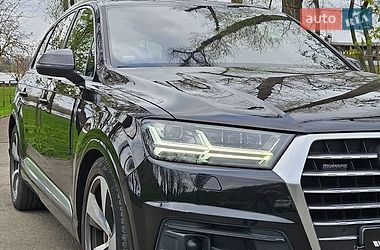 Внедорожник / Кроссовер Audi Q7 2015 в Киеве
