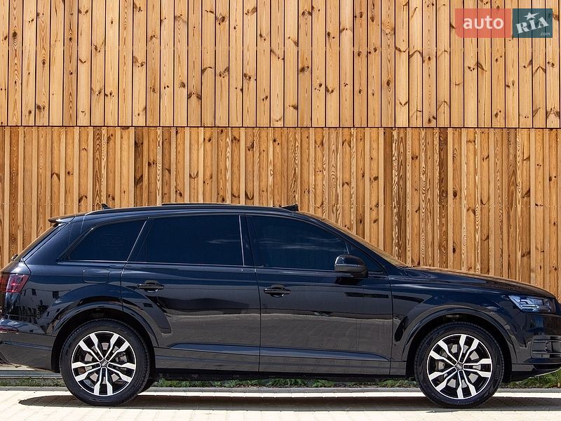 Внедорожник / Кроссовер Audi Q7 2017 в Львове