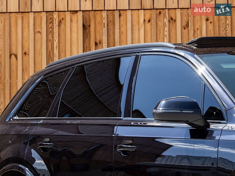 Внедорожник / Кроссовер Audi Q7 2017 в Львове