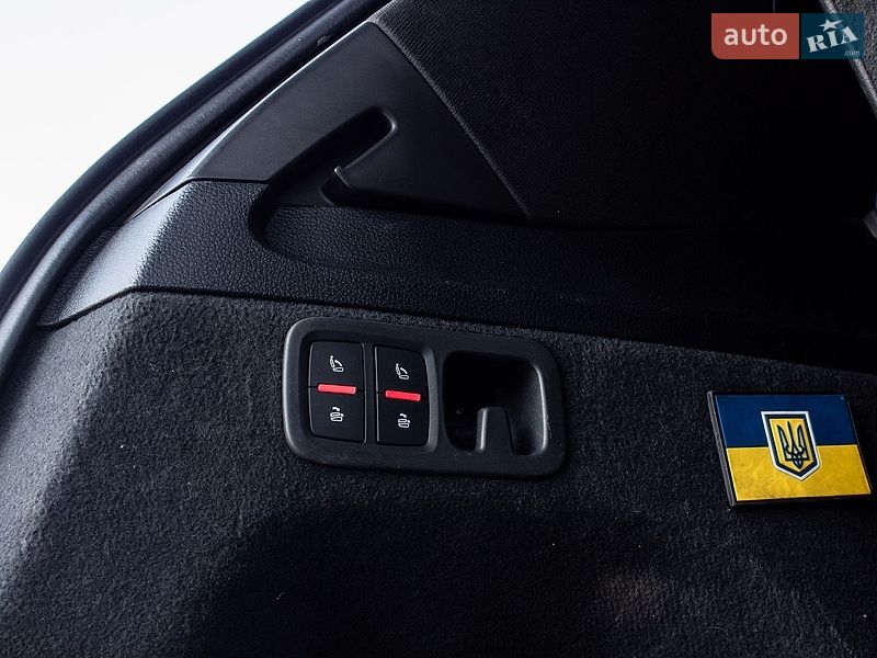 Внедорожник / Кроссовер Audi Q7 2017 в Львове