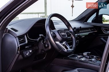 Внедорожник / Кроссовер Audi Q7 2017 в Львове
