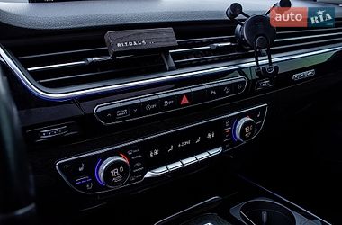 Внедорожник / Кроссовер Audi Q7 2017 в Львове