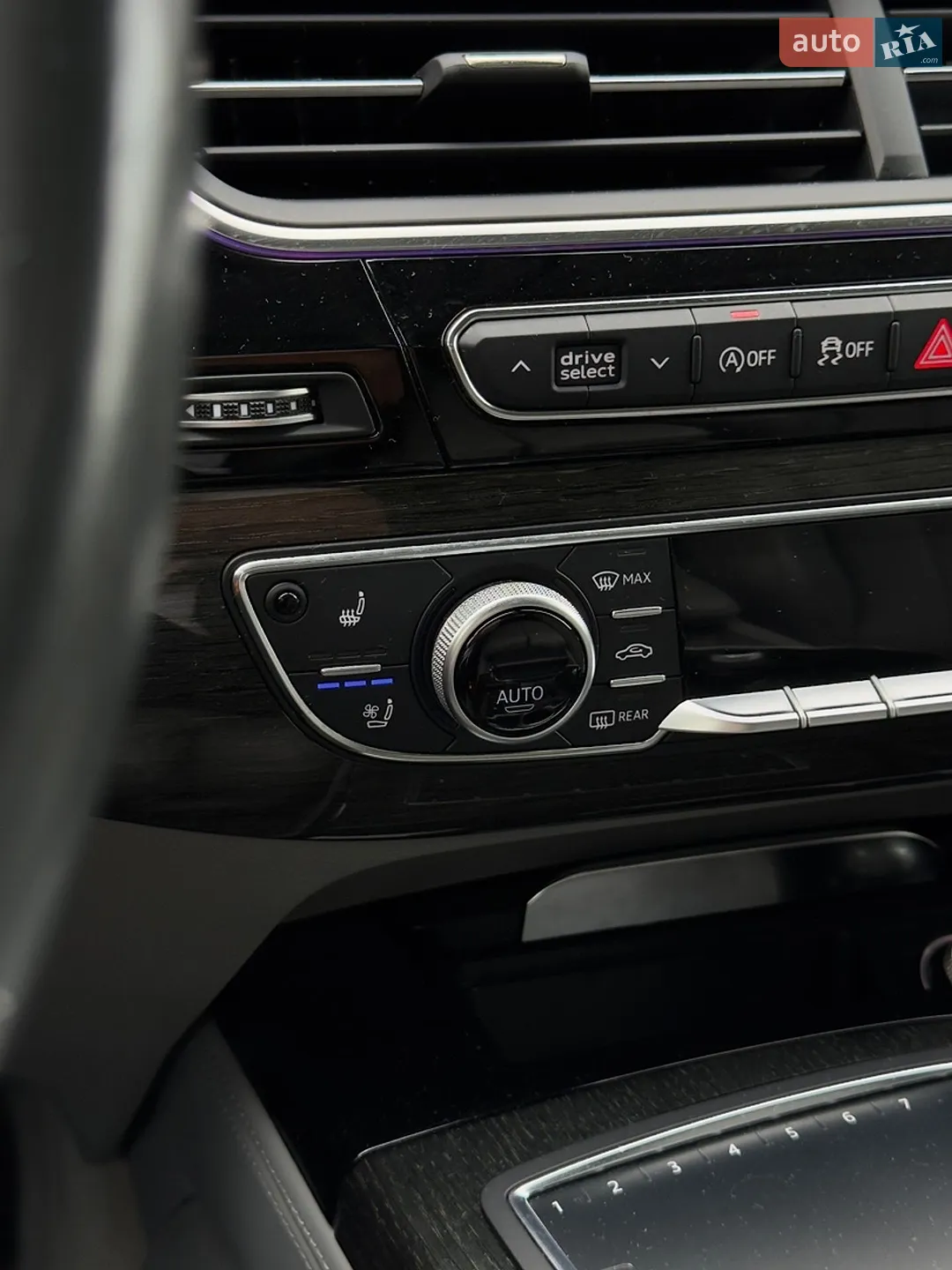 2017 Audi Q7 - мініатюра 26