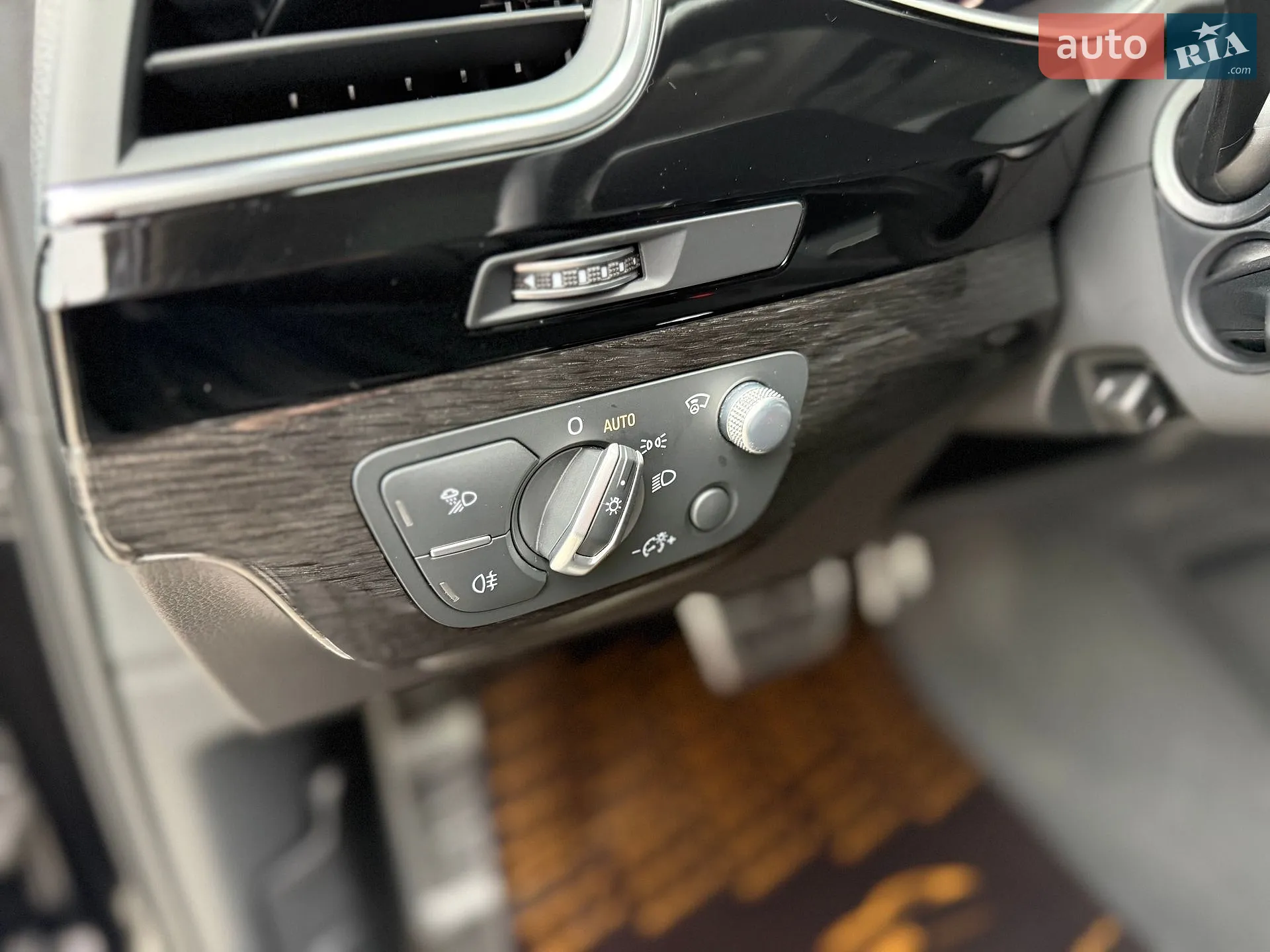 2019 Audi Q7 - мініатюра 18