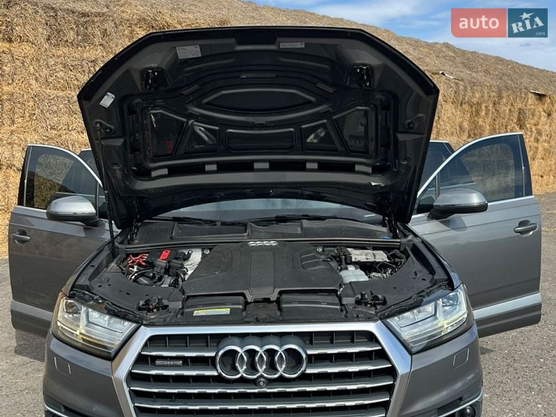 Позашляховик / Кросовер Audi Q7 2017 в Ковелі