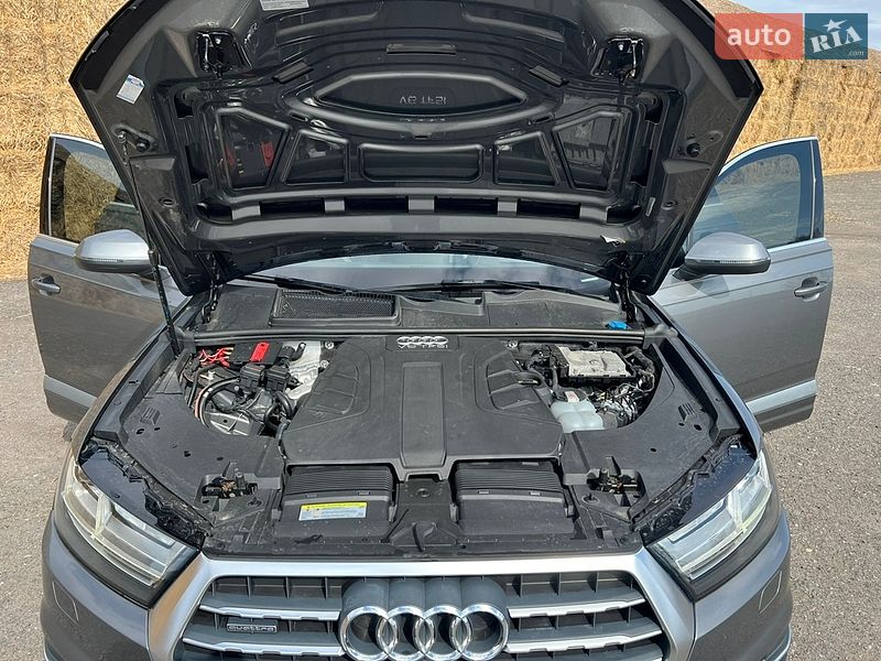 Позашляховик / Кросовер Audi Q7 2017 в Ковелі