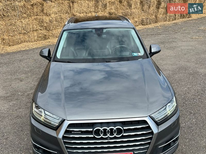 Позашляховик / Кросовер Audi Q7 2017 в Ковелі