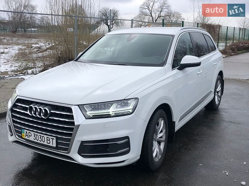 Внедорожник / Кроссовер Audi Q7 2016 в Стрые