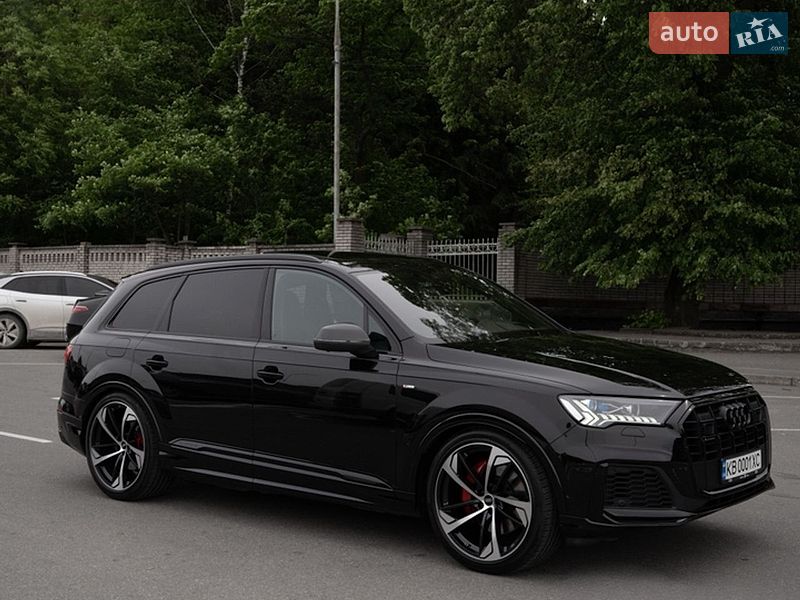 Позашляховик / Кросовер Audi Q7 2021 в Вінниці