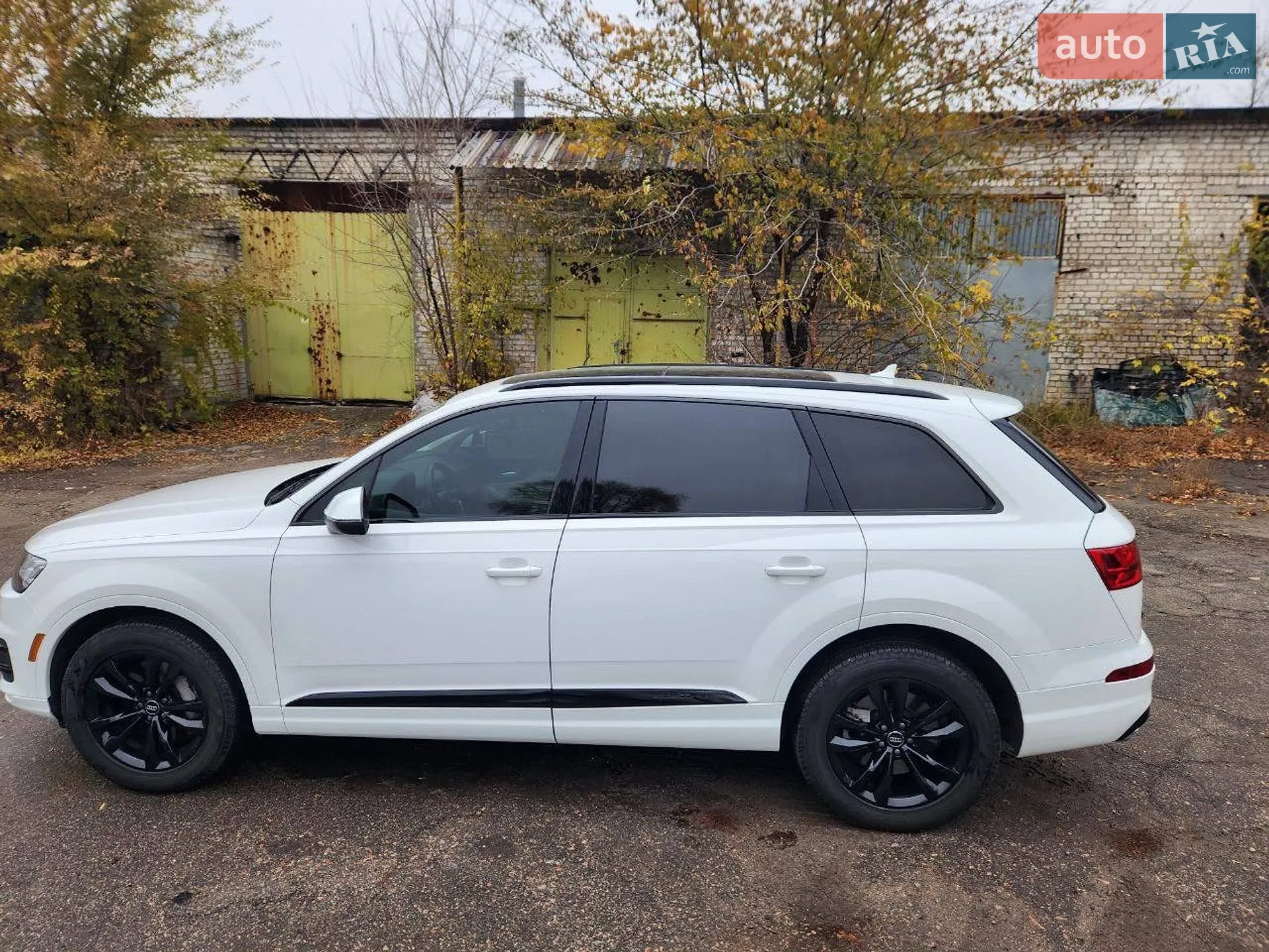 Audi Q7 2018 VIN WA1LAAF78JD033918 фото оголошення 5 з 50