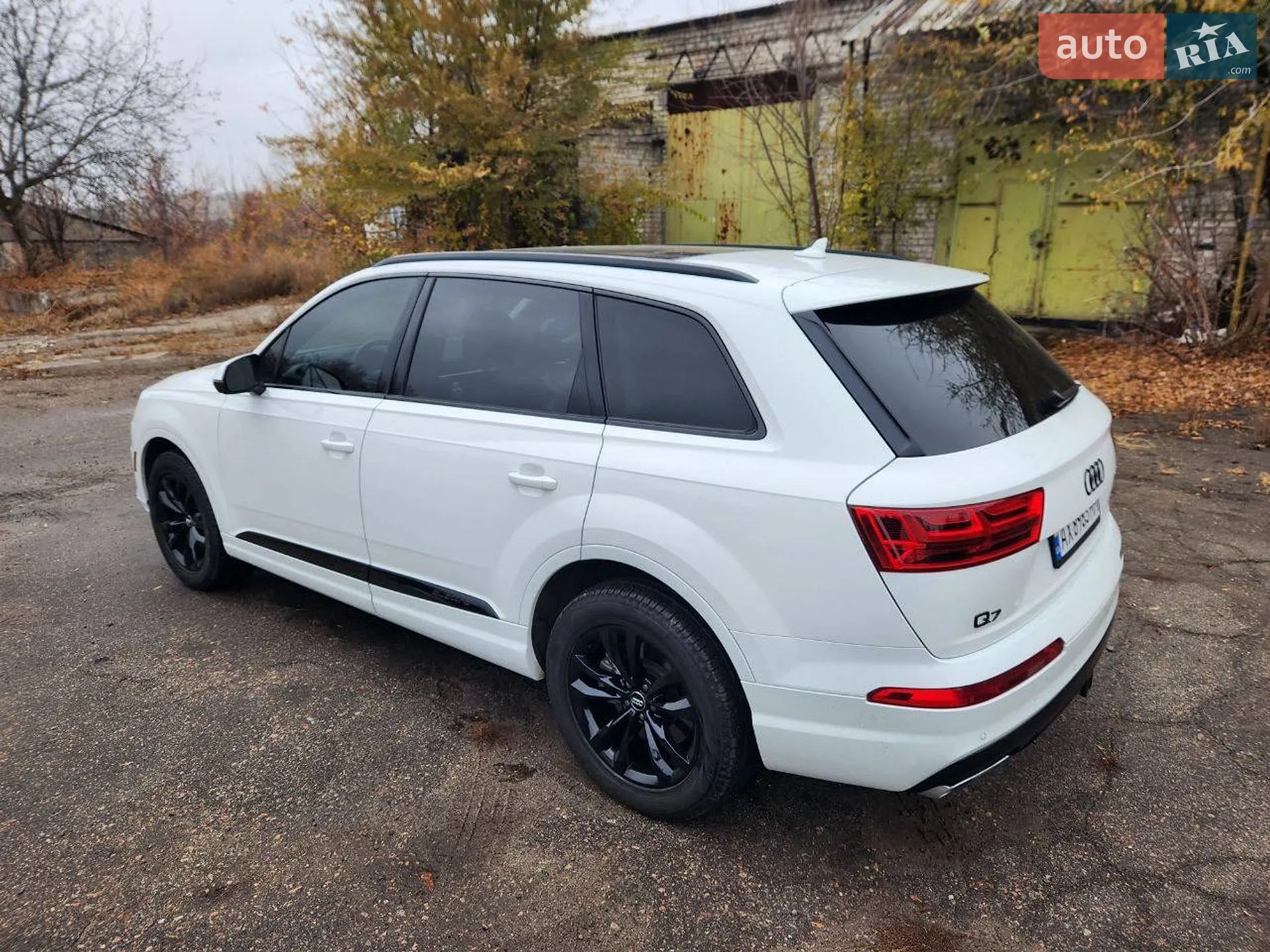 Audi Q7 2018 VIN WA1LAAF78JD033918 фото оголошення 7 з 50