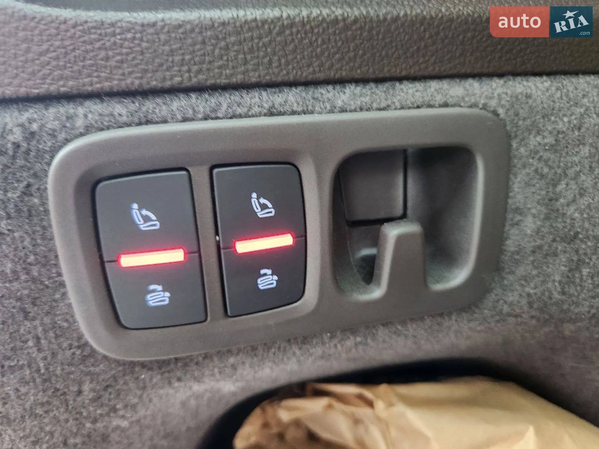 Audi Q7 2018 VIN WA1LAAF78JD033918 фото оголошення 18 з 50