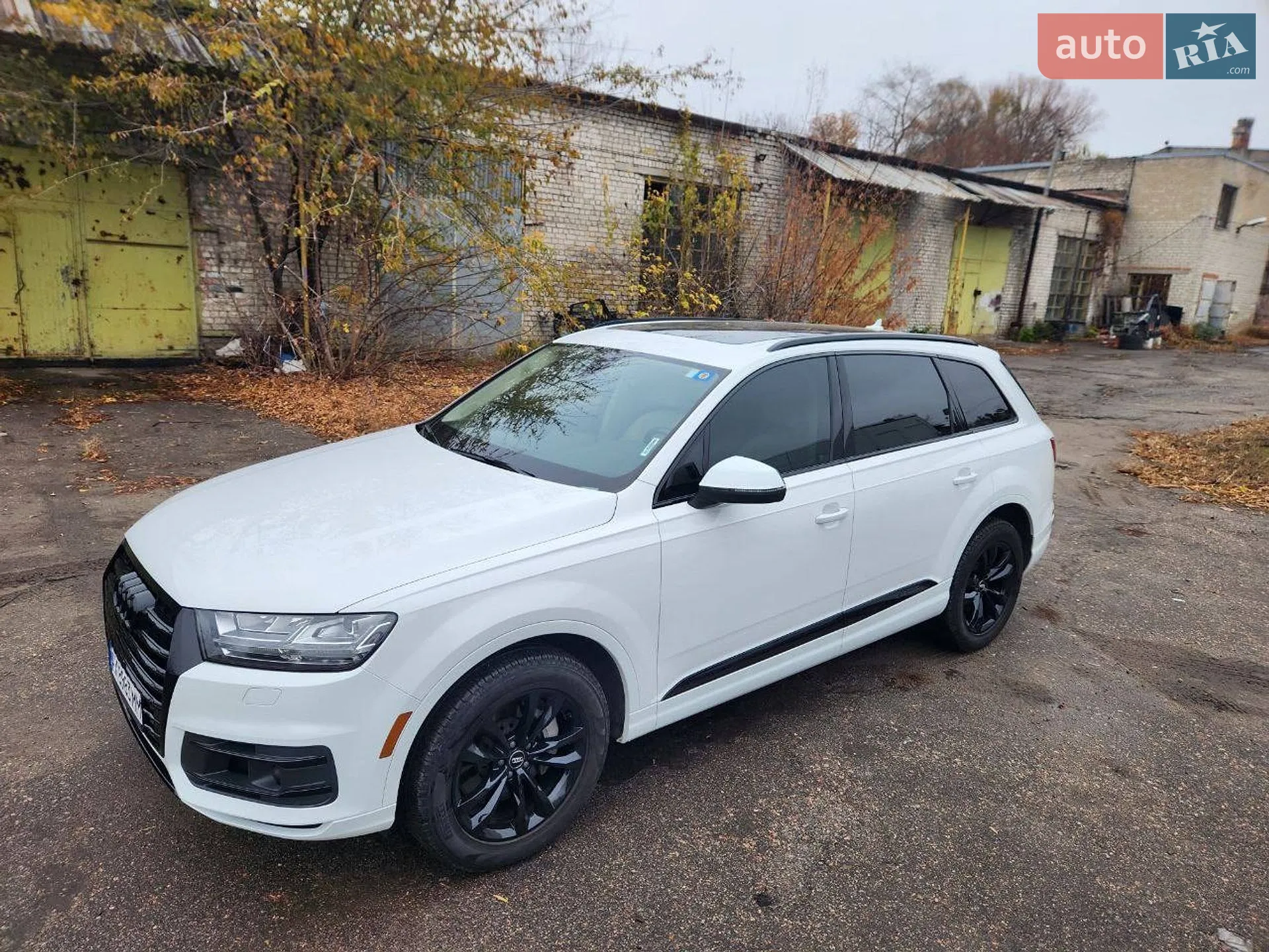 Audi Q7 2018 VIN WA1LAAF78JD033918 фото оголошення 38 з 50