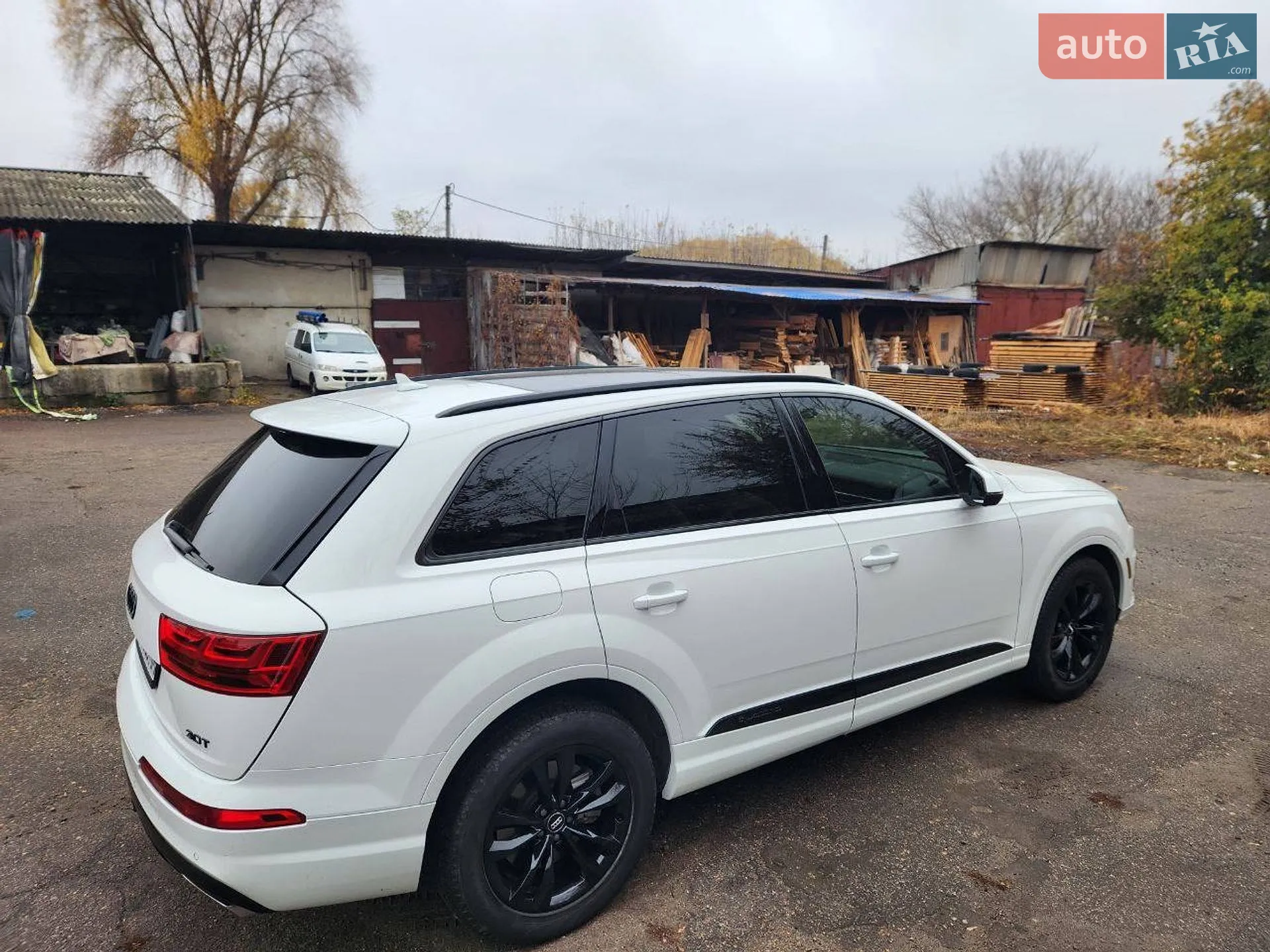 Audi Q7 2018 VIN WA1LAAF78JD033918 фото оголошення 40 з 50