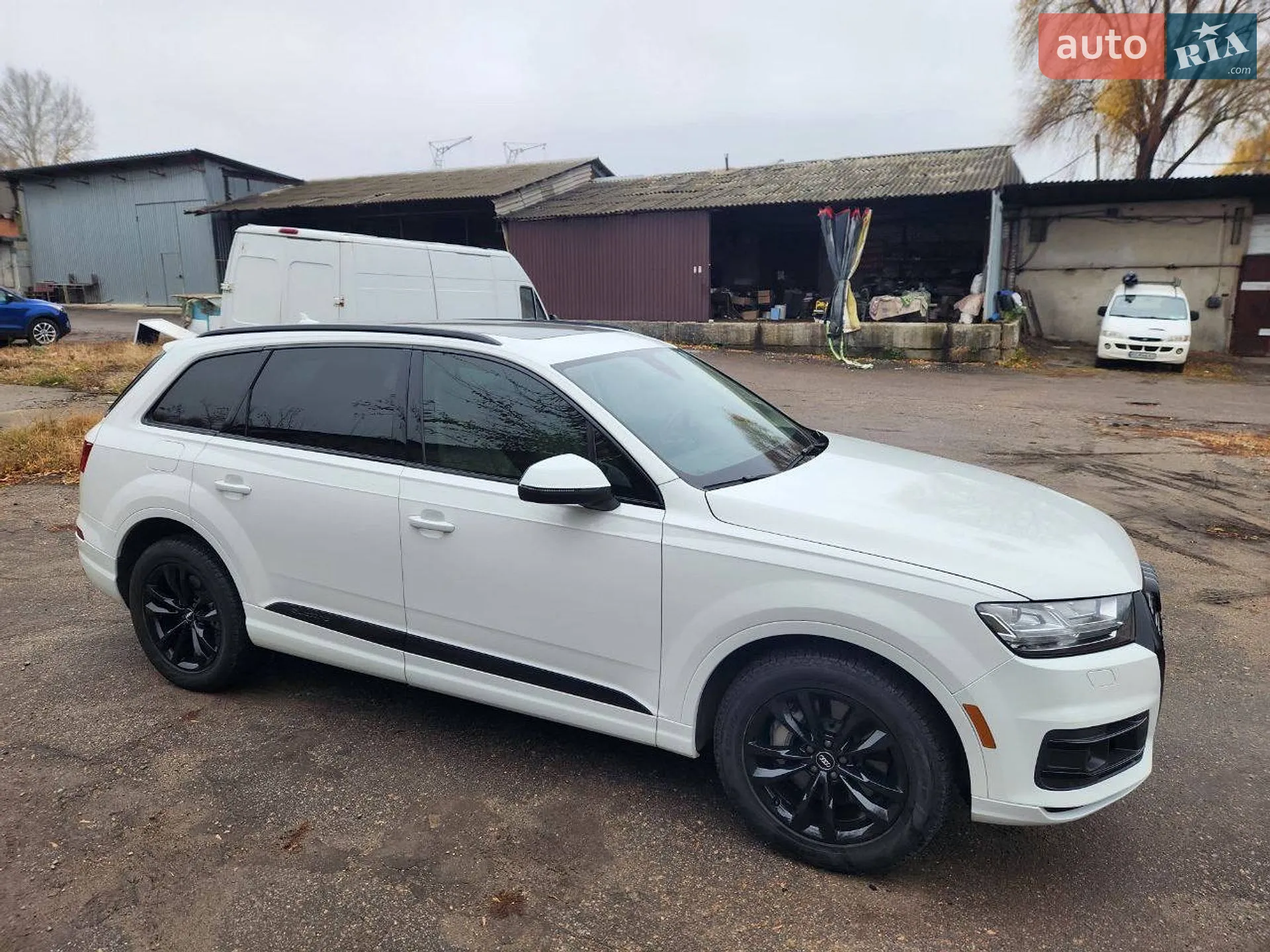 Audi Q7 2018 VIN WA1LAAF78JD033918 фото оголошення 44 з 50