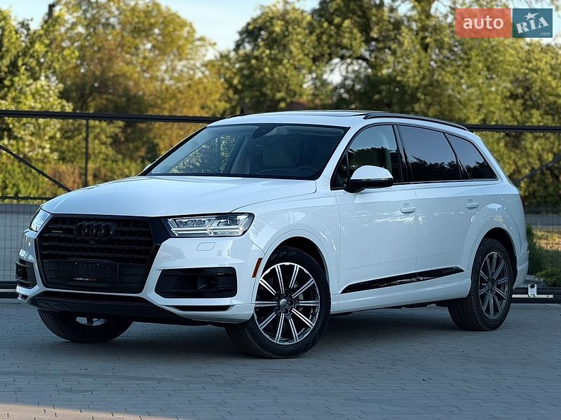 Позашляховик / Кросовер Audi Q7 2017 в Львові