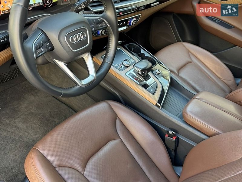 Внедорожник / Кроссовер Audi Q7 2017 в Киеве