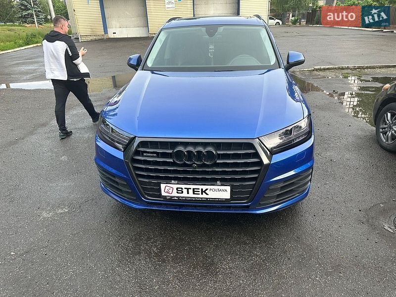 Внедорожник / Кроссовер Audi Q7 2016 в Полтаве