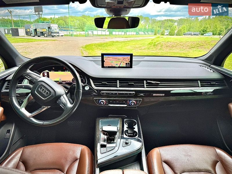 Внедорожник / Кроссовер Audi Q7 2017 в Александрие