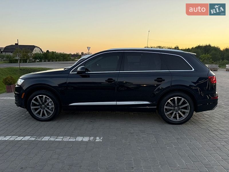Внедорожник / Кроссовер Audi Q7 2016 в Яворове
