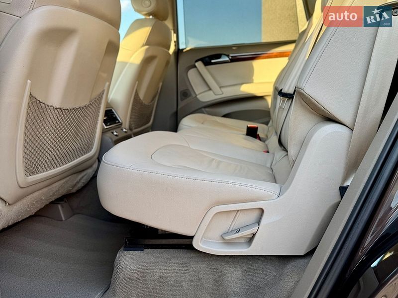 Внедорожник / Кроссовер Audi Q7 2012 в Дубно