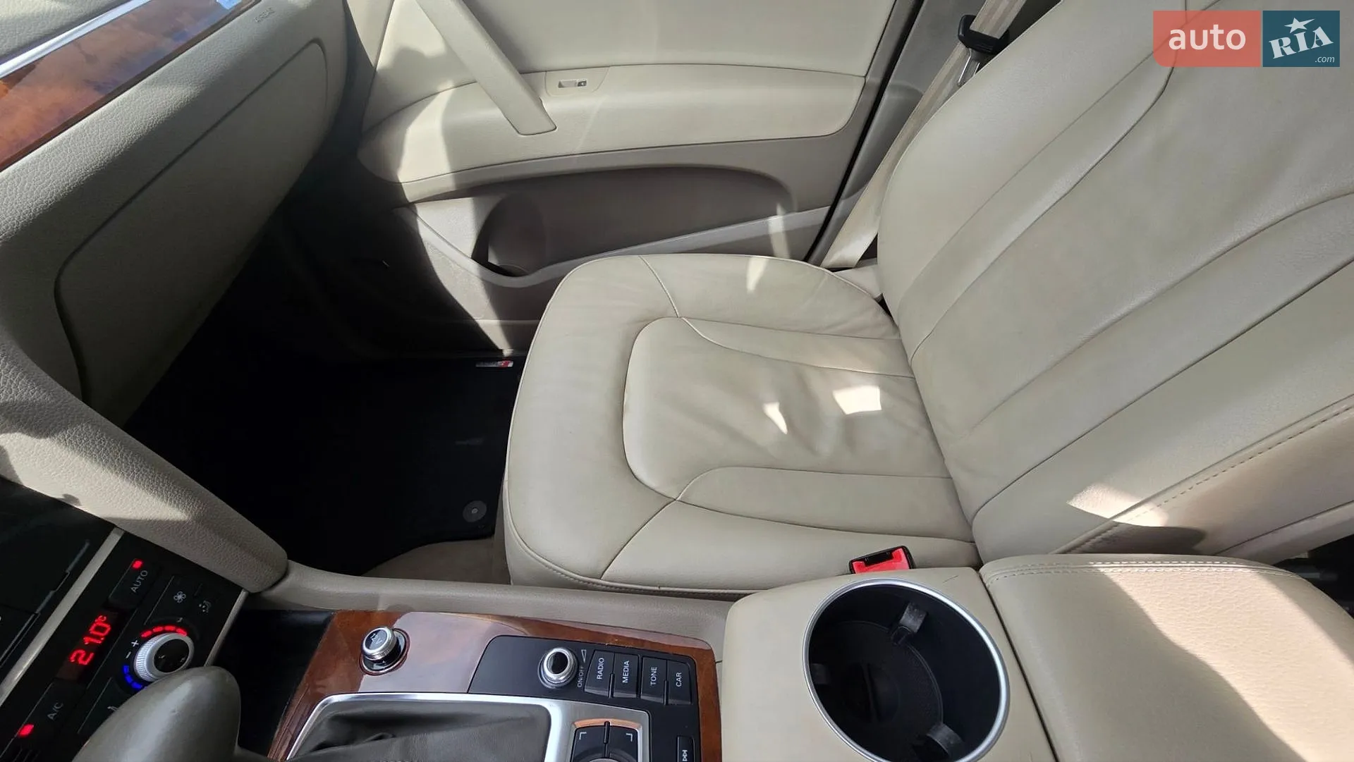 2015 Audi Q7 - мініатюра 8