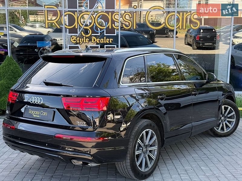 Позашляховик / Кросовер Audi Q7 2015 в Одесі