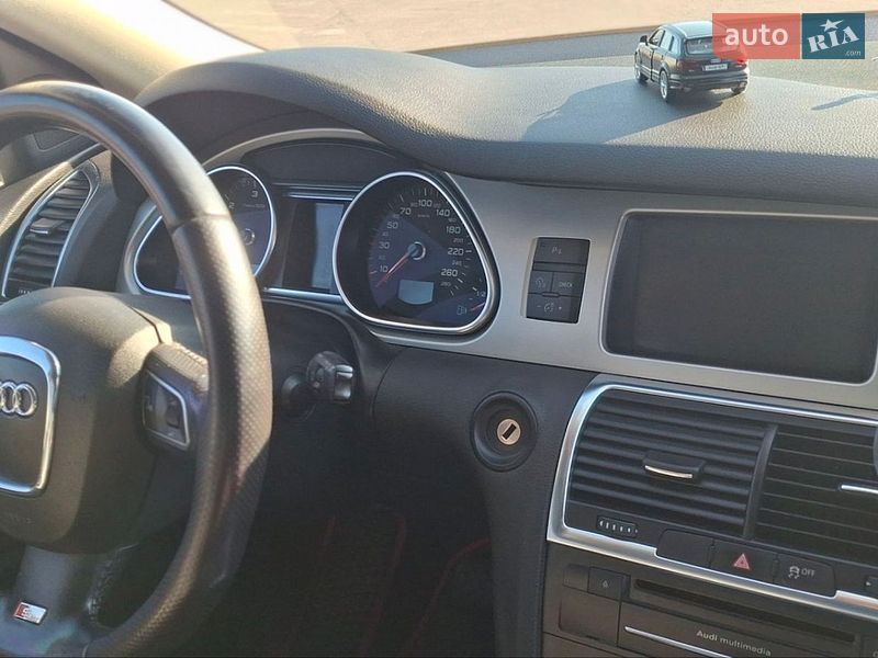 Внедорожник / Кроссовер Audi Q7 2011 в Виннице