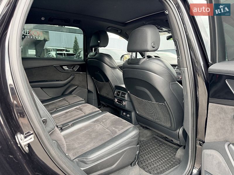 Позашляховик / Кросовер Audi Q7 2018 в Києві