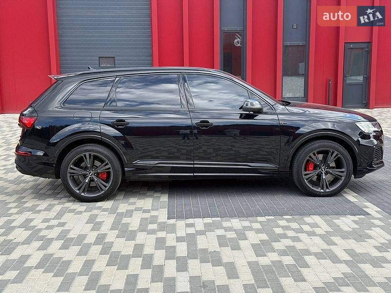 Внедорожник / Кроссовер Audi Q7 2020 в Львове