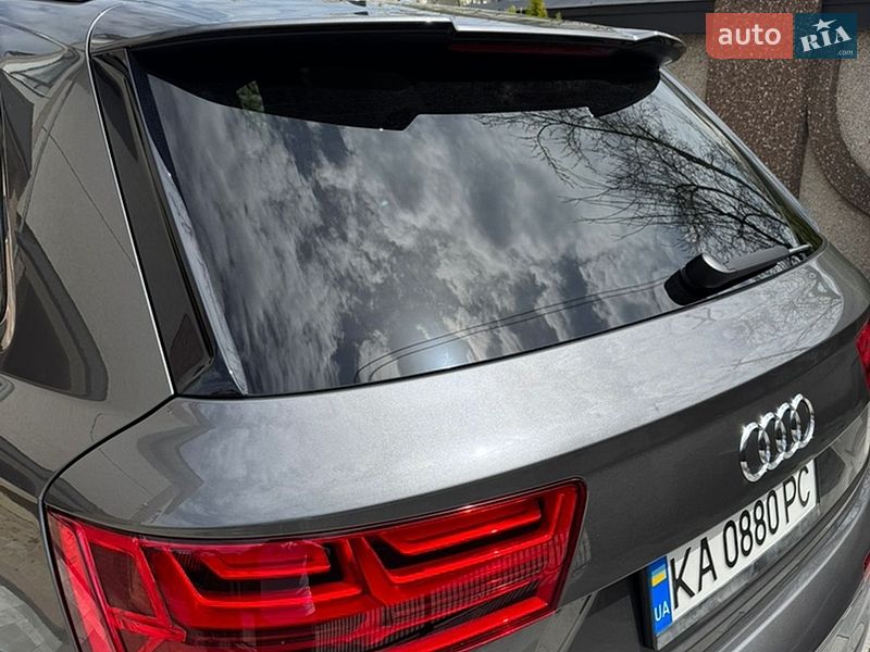 Внедорожник / Кроссовер Audi Q7 2019 в Киеве