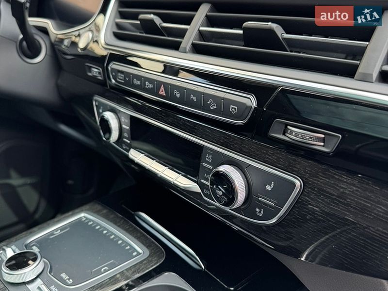 Внедорожник / Кроссовер Audi Q7 2019 в Киеве
