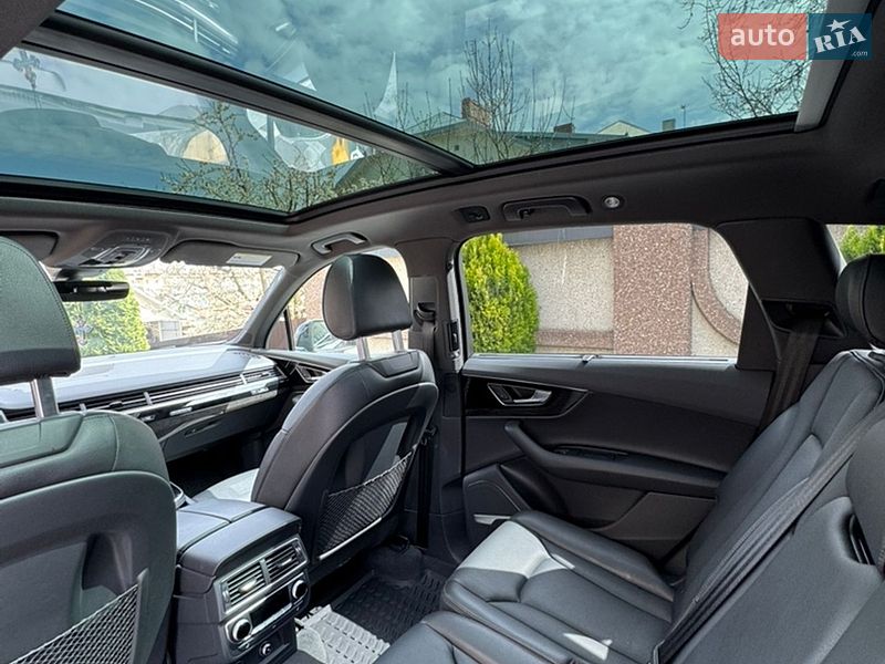 Внедорожник / Кроссовер Audi Q7 2019 в Киеве