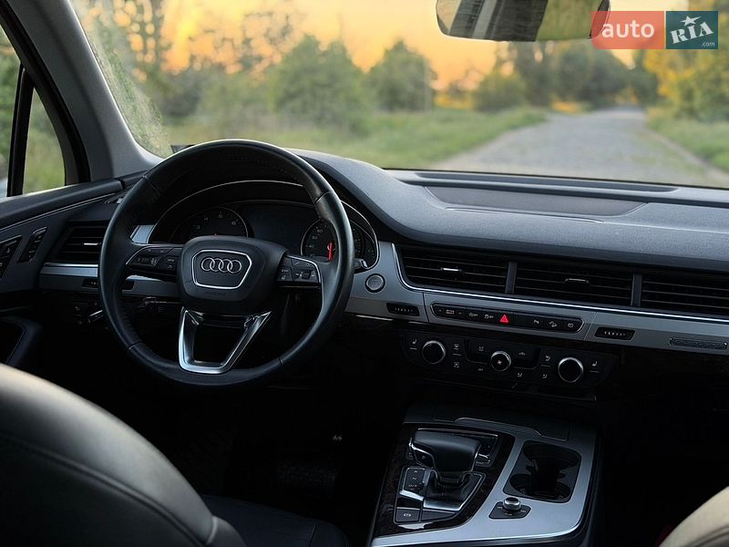 Внедорожник / Кроссовер Audi Q7 2019 в Виннице