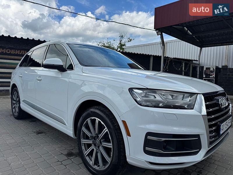 Позашляховик / Кросовер Audi Q7 2016 в Дніпрі