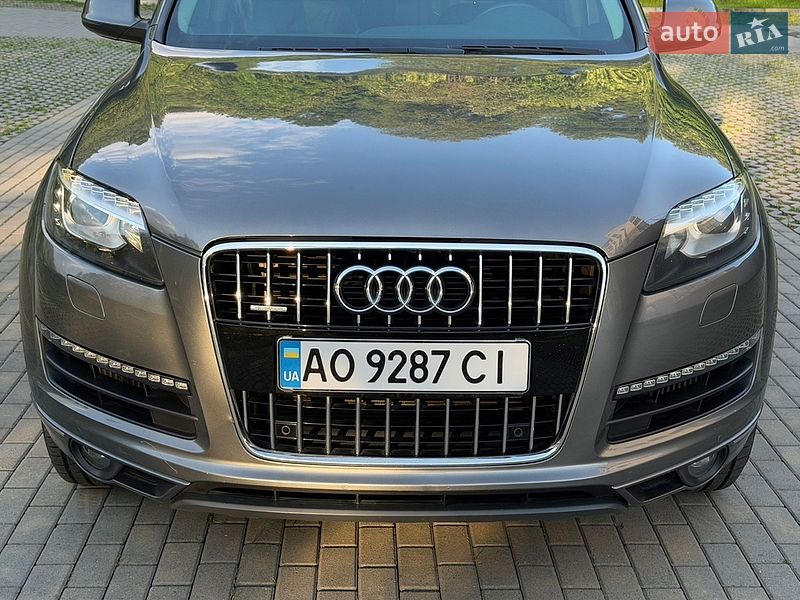 Позашляховик / Кросовер Audi Q7 2013 в Мукачевому